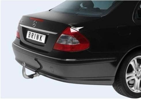 montaggio gancio traino