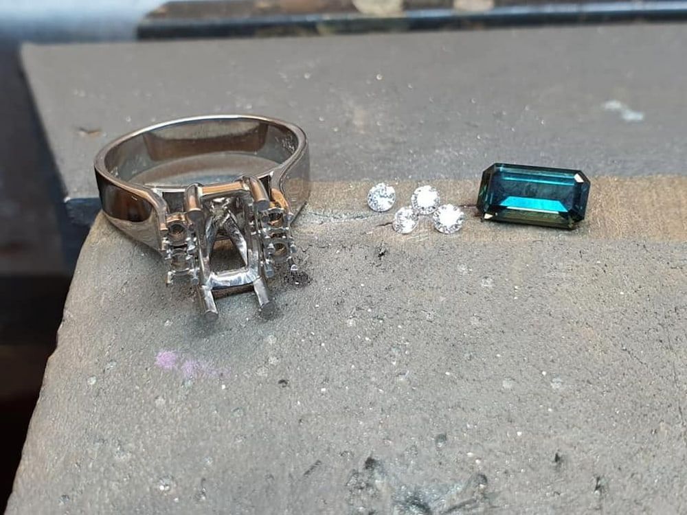 Ring Setting, Diamonds, and Blue-green Emerald — Chris Williams Retail & Manufacturing Jewellers in Wanguri, NT