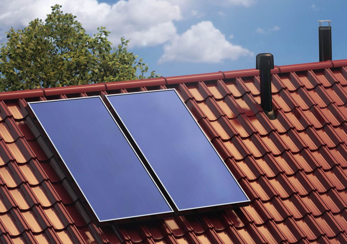 Pannelli solari sul tetto di un'abitazione