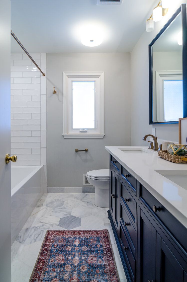 BEFORE & AFTER: BOLD BLUE GUEST BATHROOM REMODEL