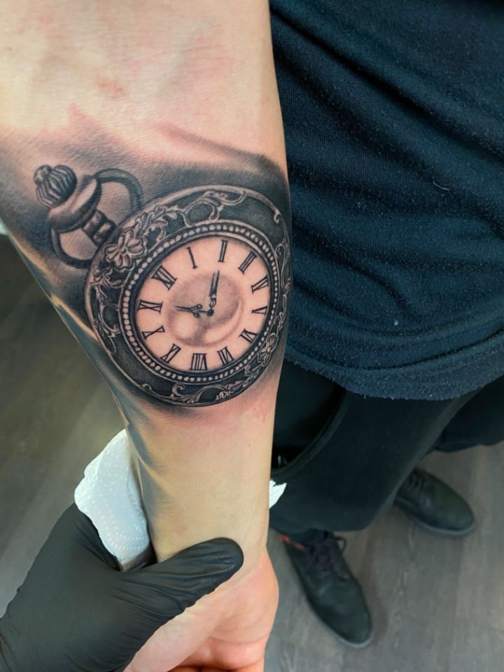 Uhr Tattoo