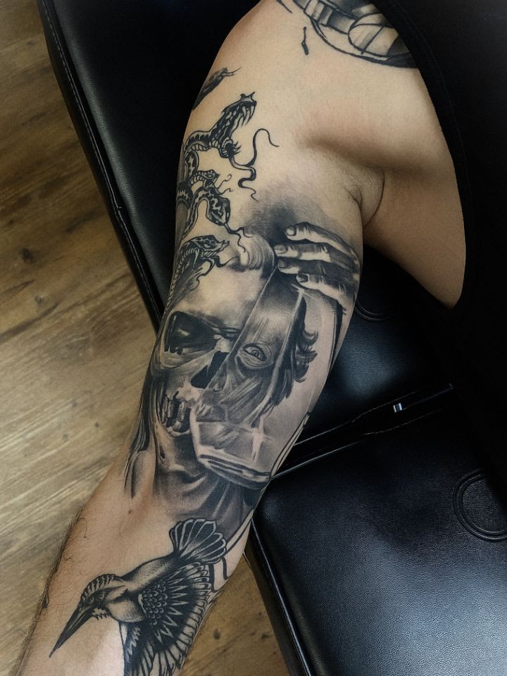 Vintage Film Tattoo in Realistisch