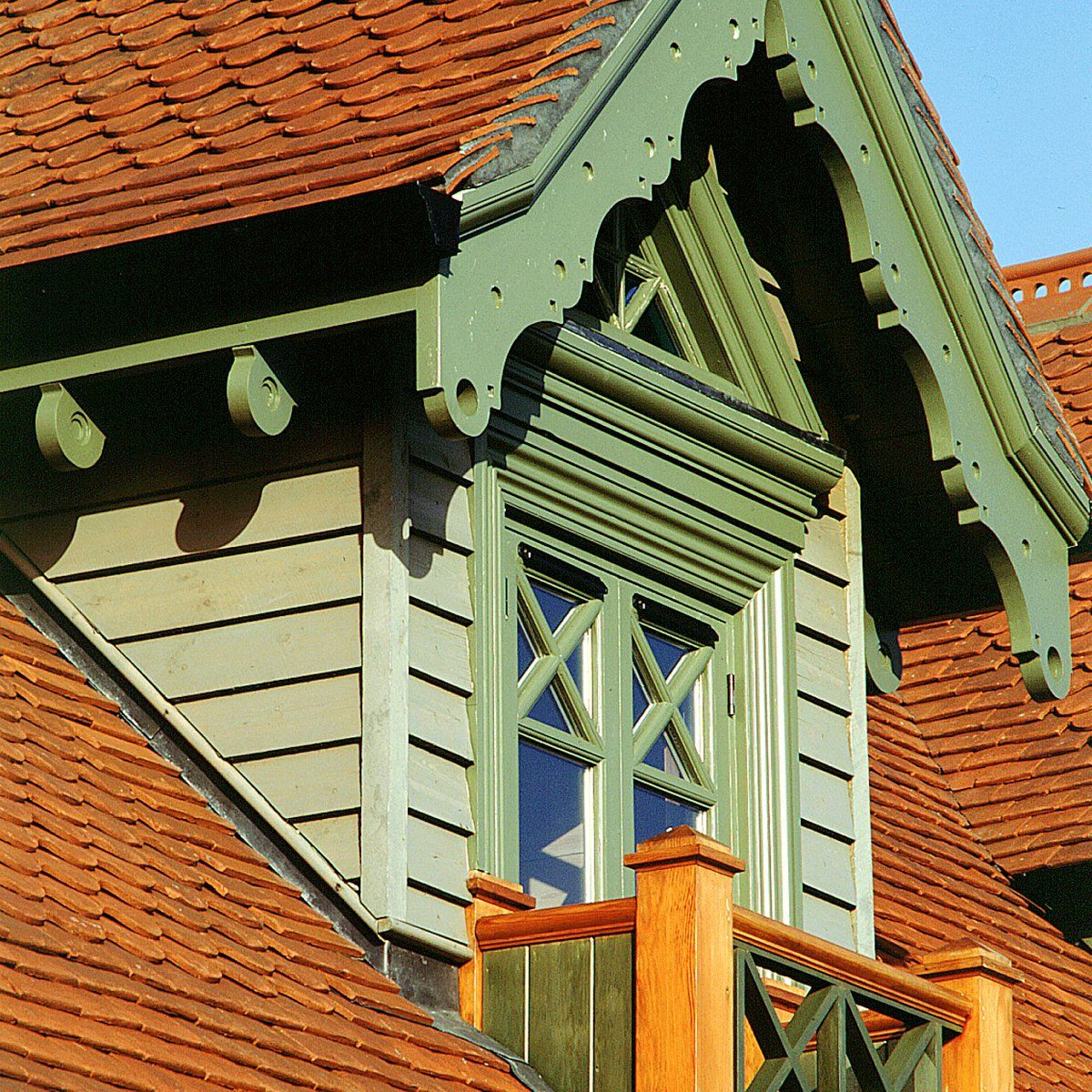 Silver Tassie, designed in the Edwardian architecture style of the upper reaches of the River Thames by LSH Architects