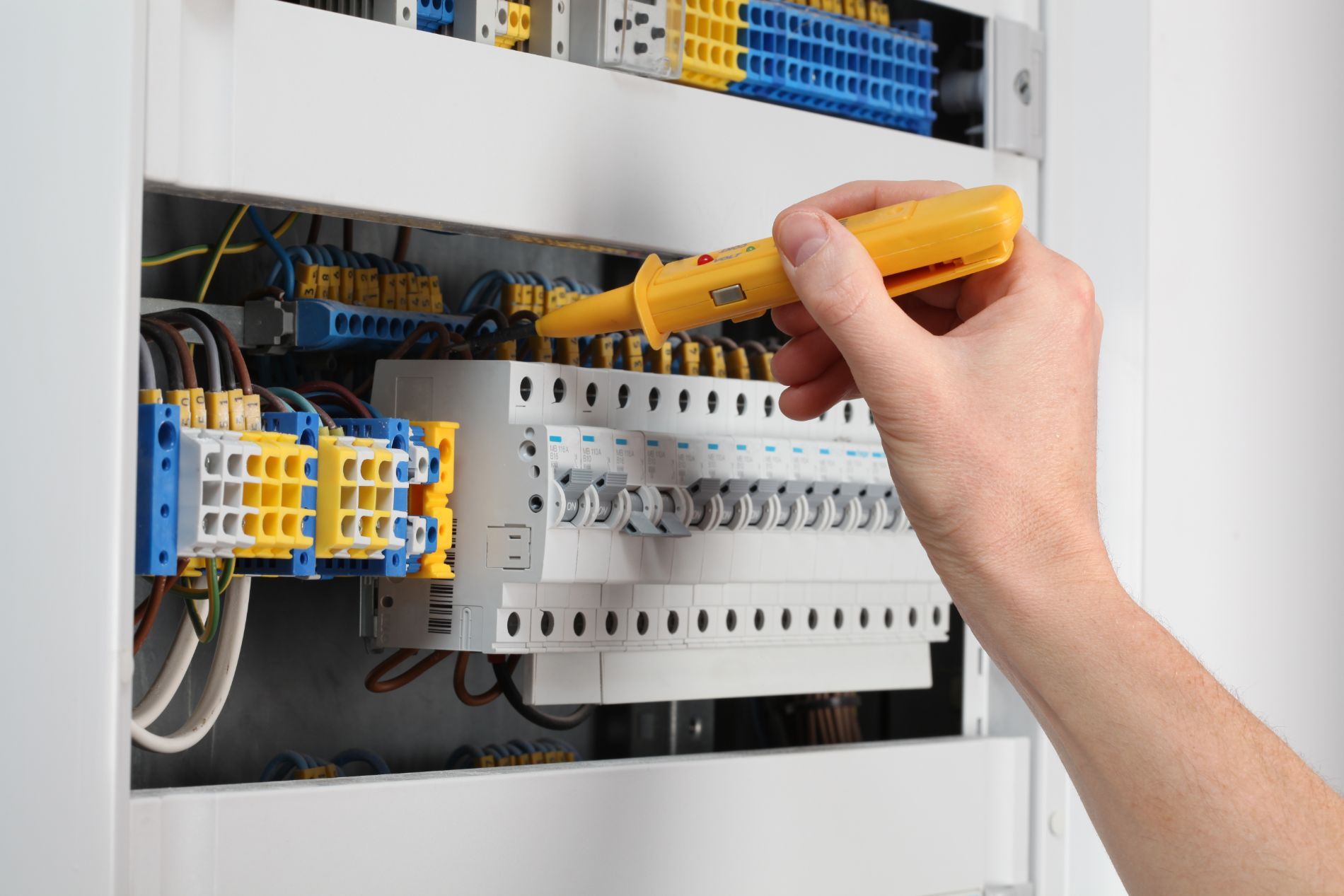 assistenza per impianto elettrico