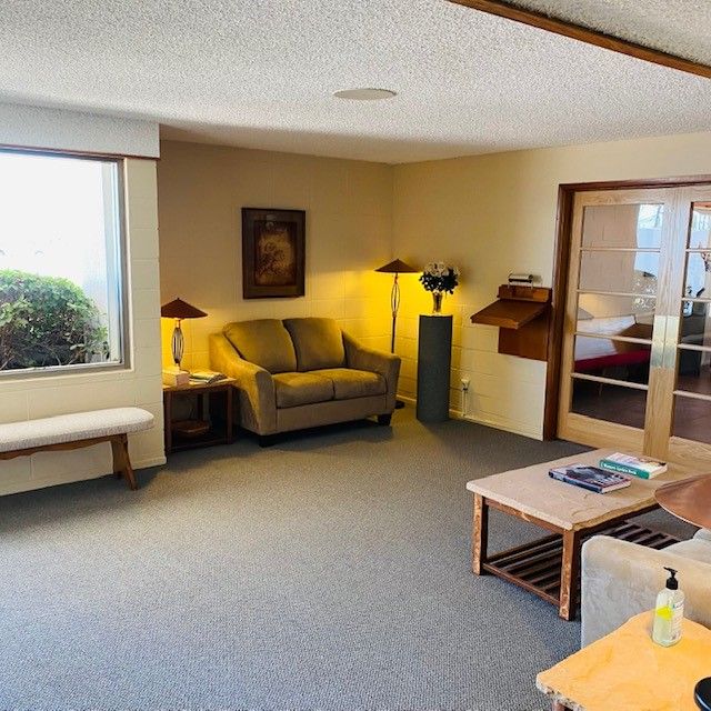 Swan Burial & Cremation Seating