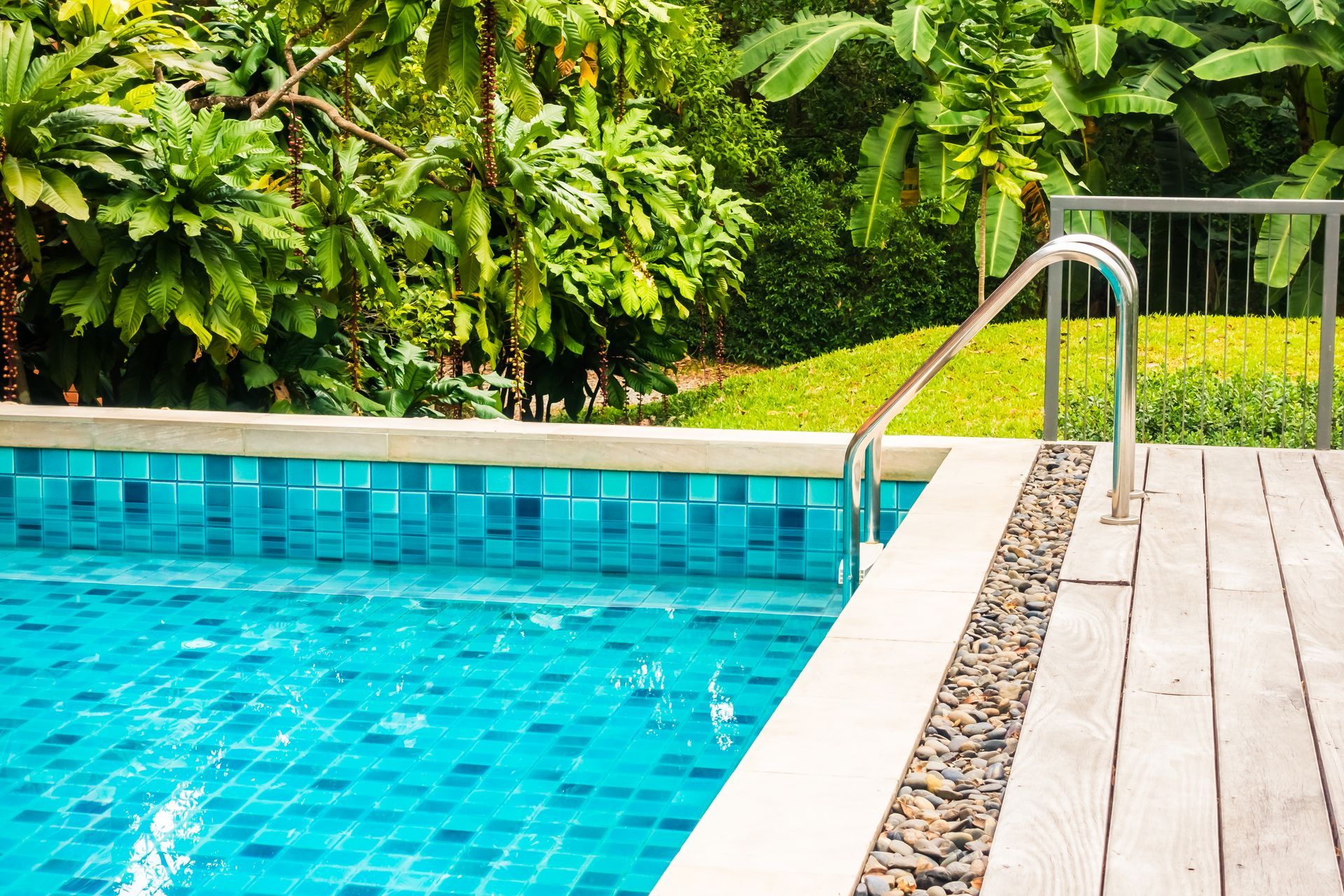 pool remodeling services