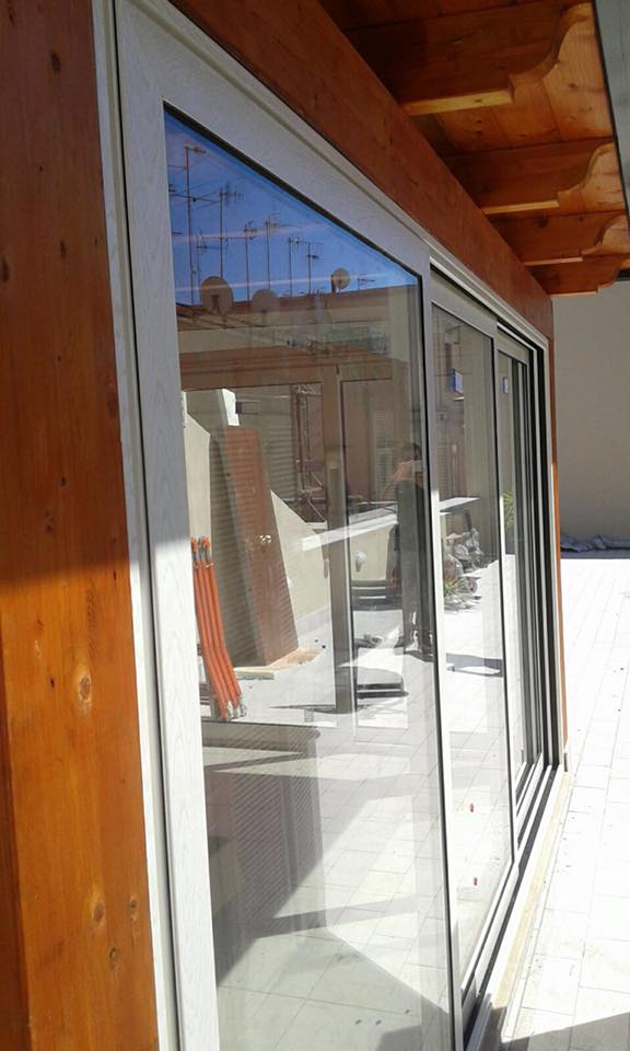 porta-finestra in alluminio