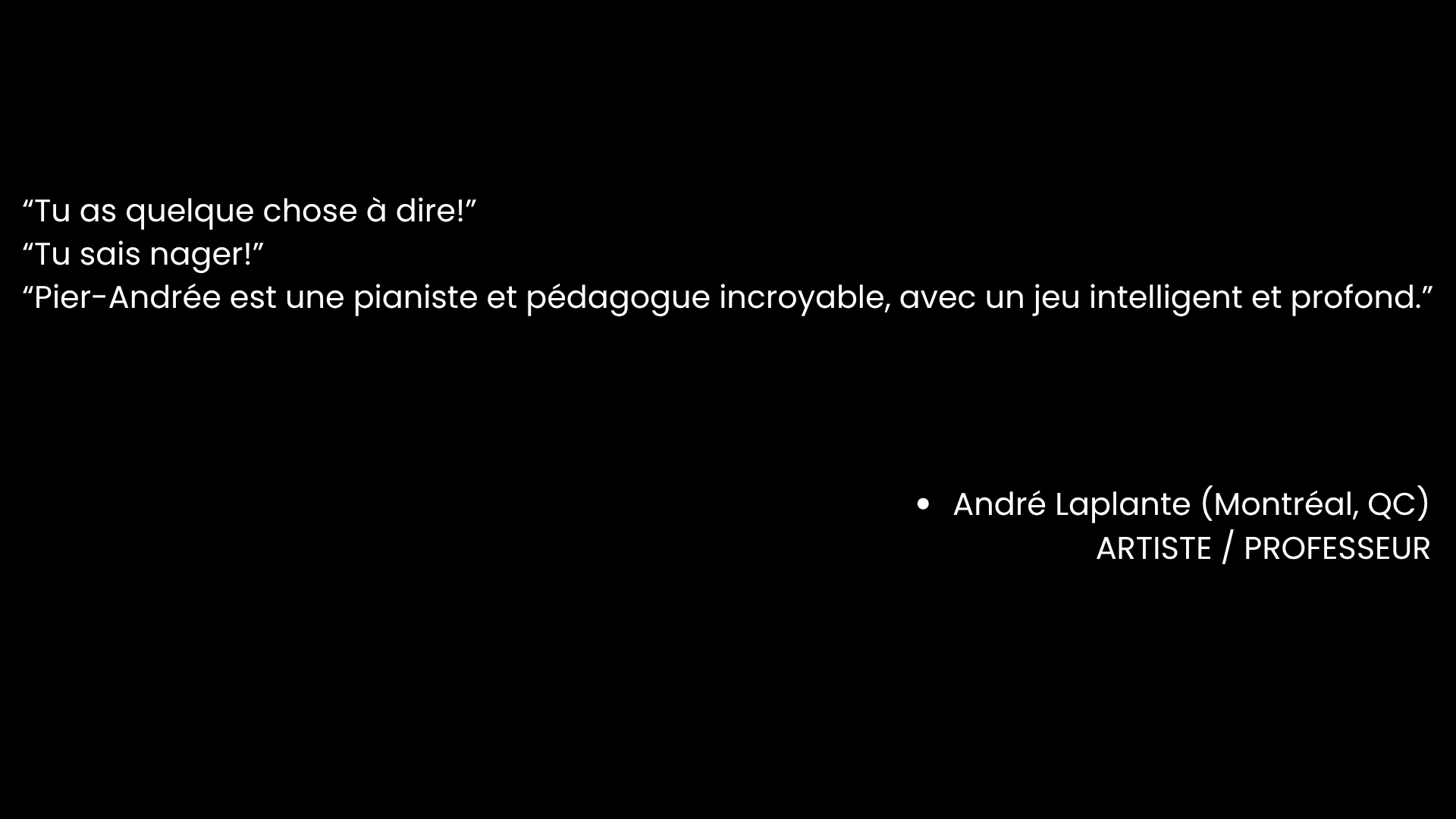 Un fond noir avec un texte blanc qui dit « tu as quelques choses à dire »