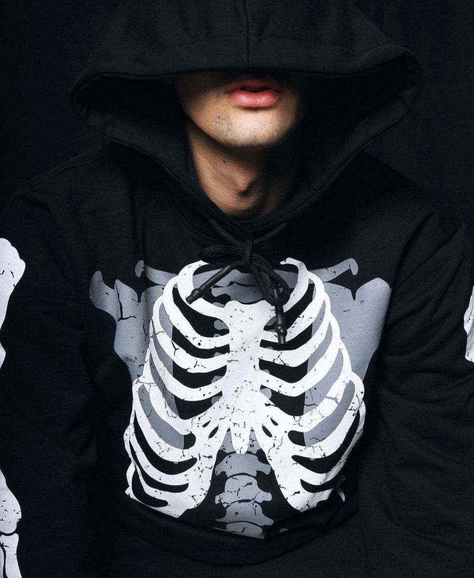 felpa con stampa scheletro