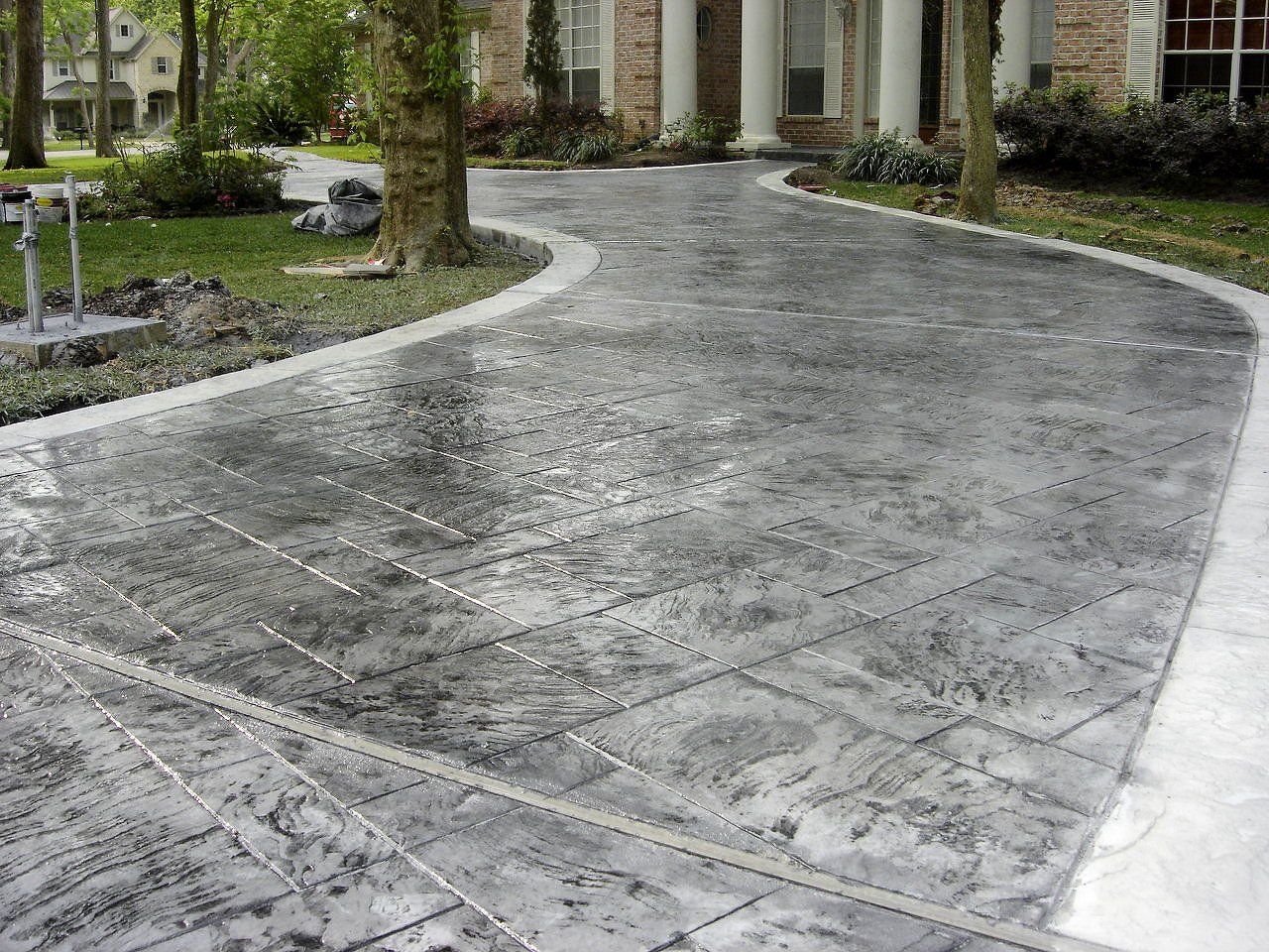 Concrete Driveway Installation in Knoxville, TN