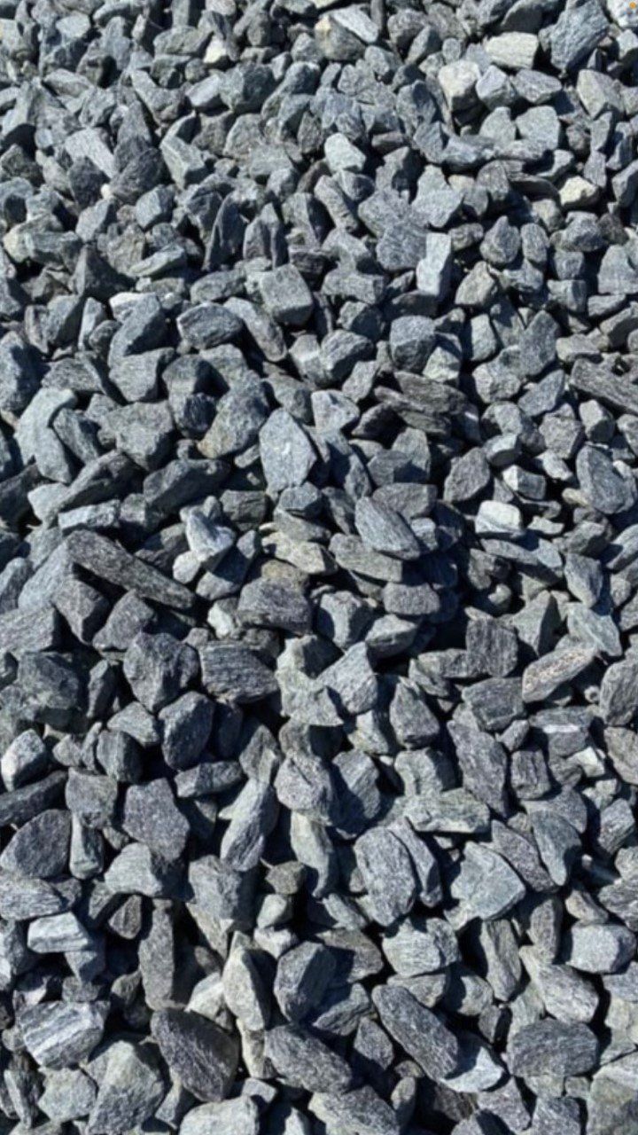 Gravel Lexington, KY Diamond Pond / Kentucky Garden and Fountain