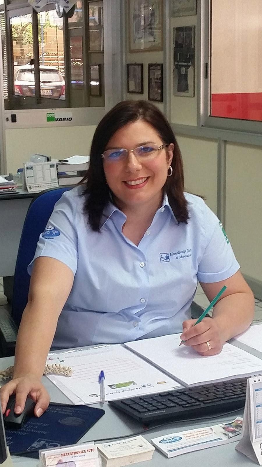 dipendente settore commerciale autofficina