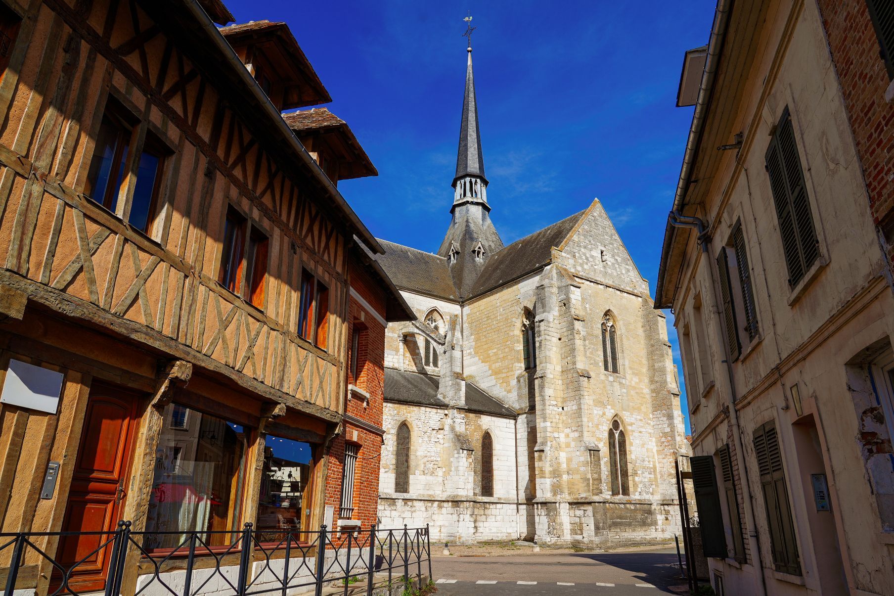 土倫_聖救世主教堂