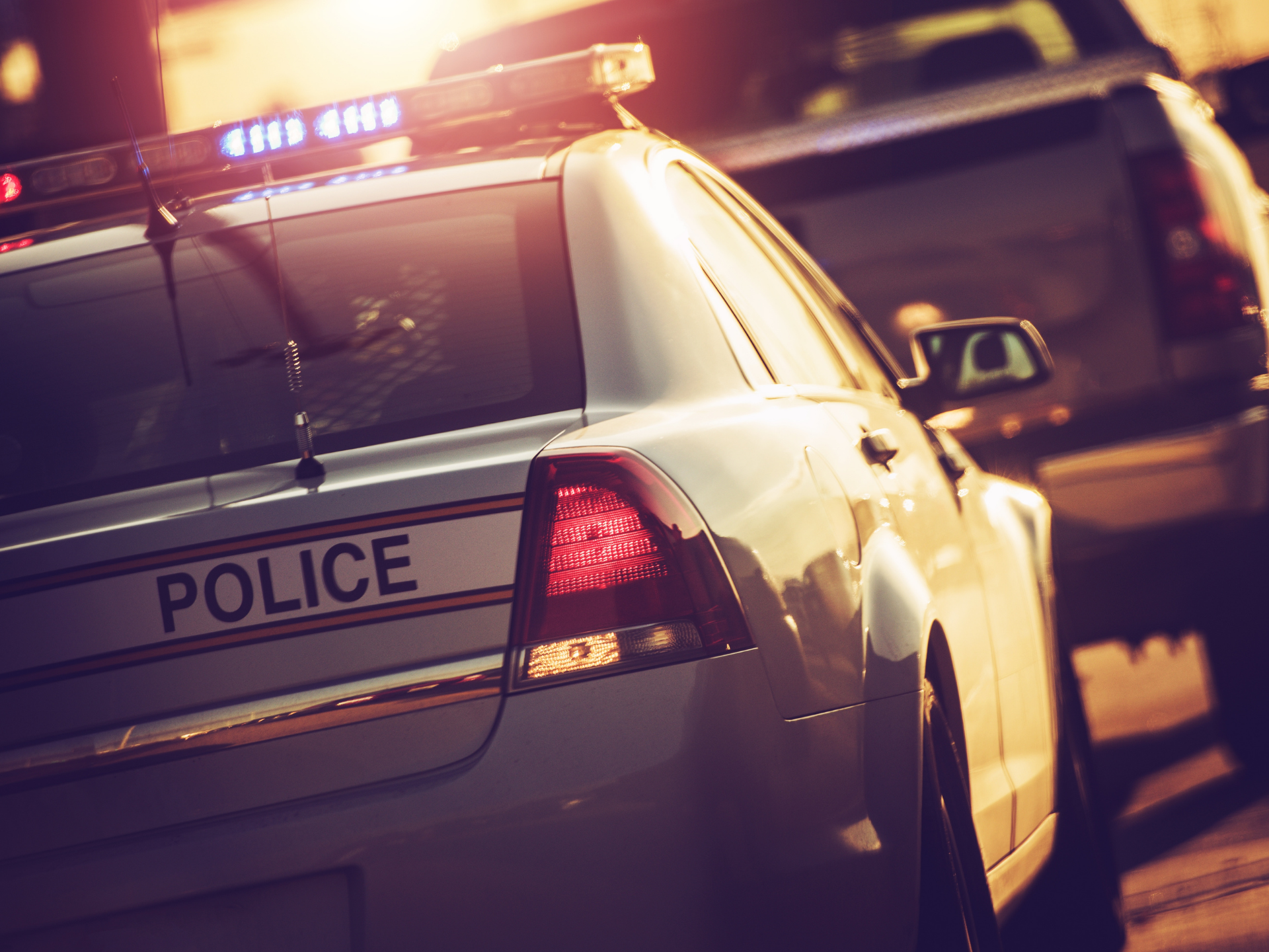 police unit pulling over a suspected drunk driver