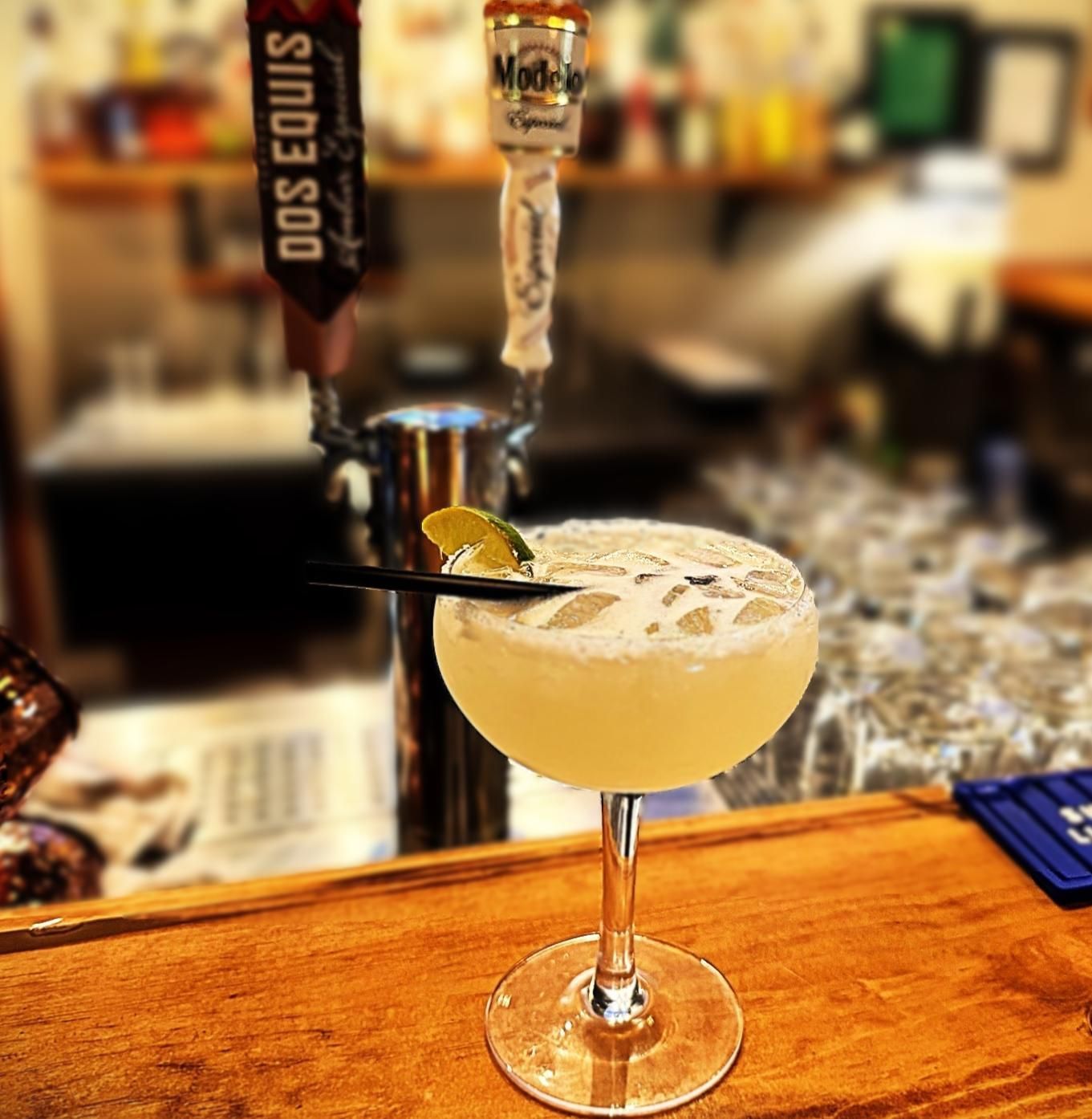 margaritas cocktails draft beer whiskey bourbon full bar