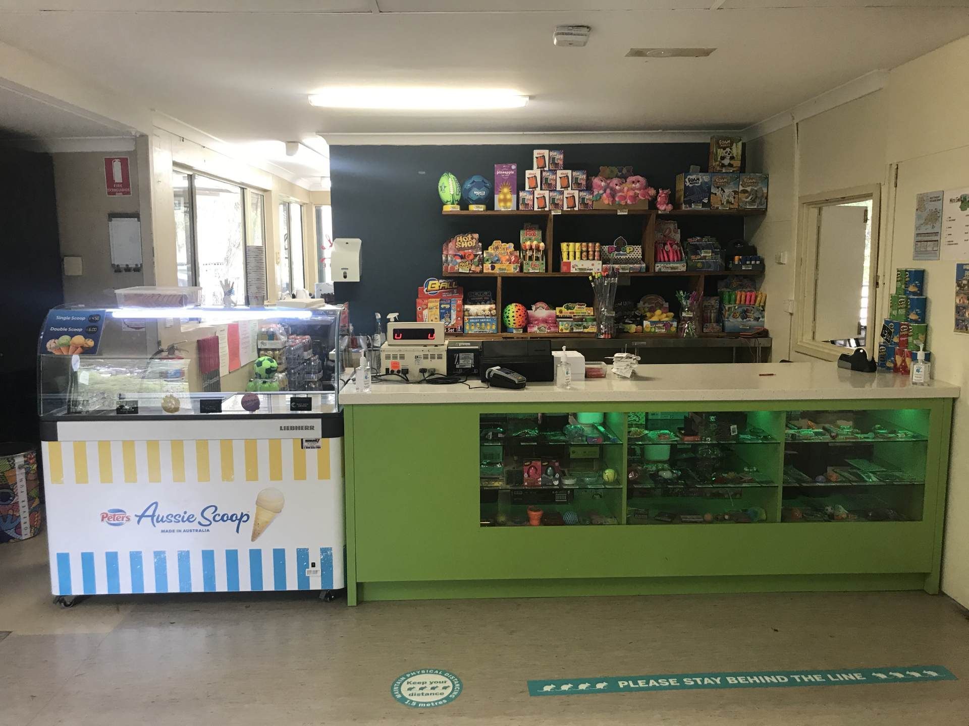 price-options-for-fantastic-minigolf-and-movies-in-rottnest