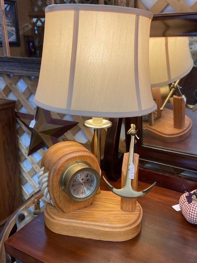 Chesapeake Marketplace-auction House-st Leonard