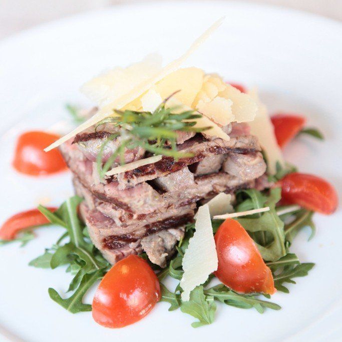 piatto con bruschetta