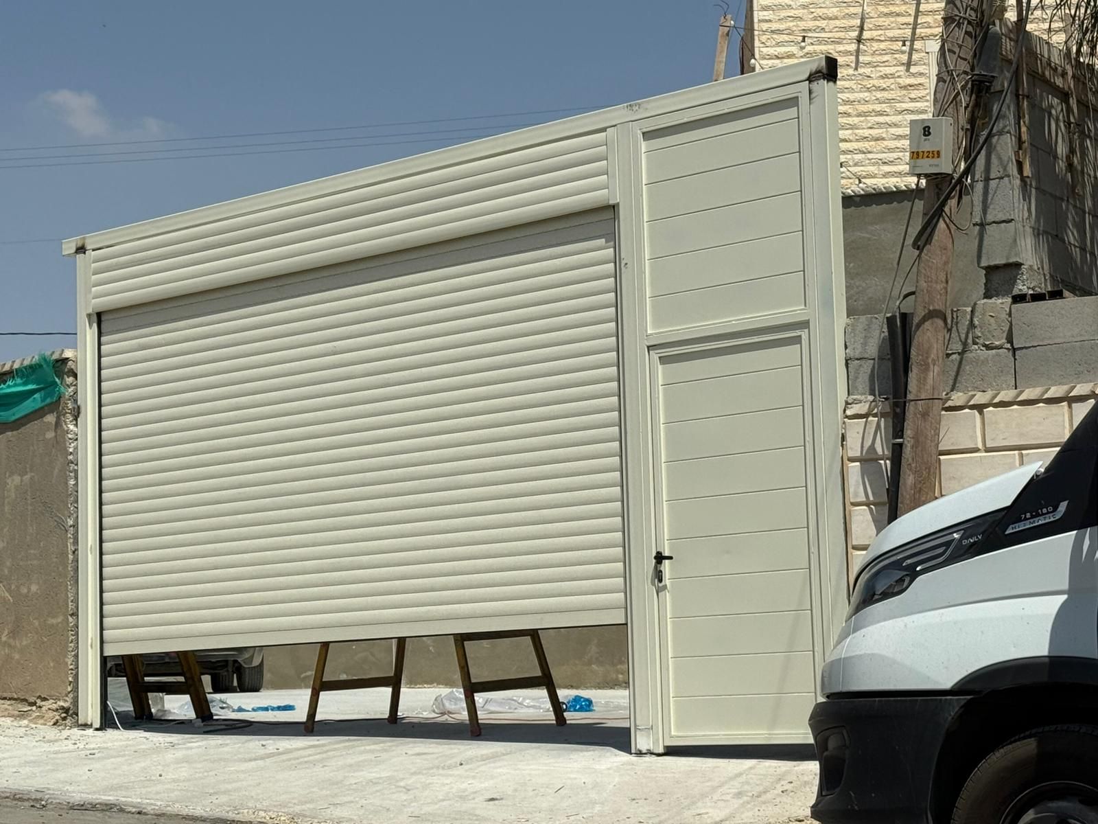 תריסי גלילה לעסקים