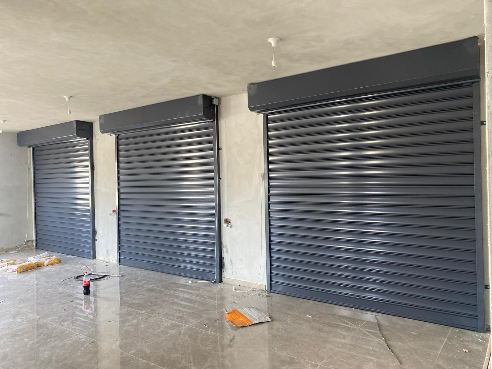 תריסי גלילה לעסקים