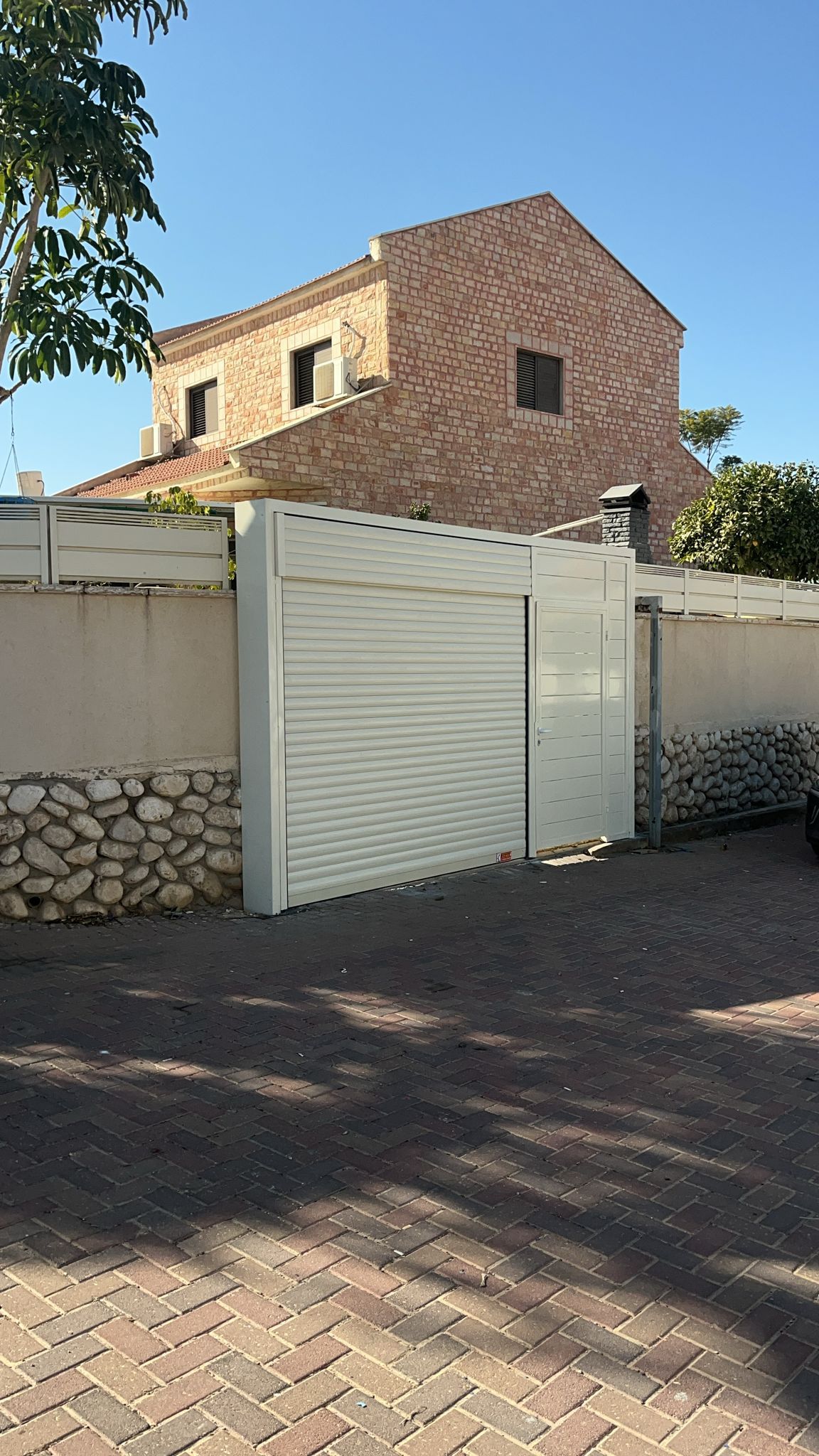 תריסים לחניות