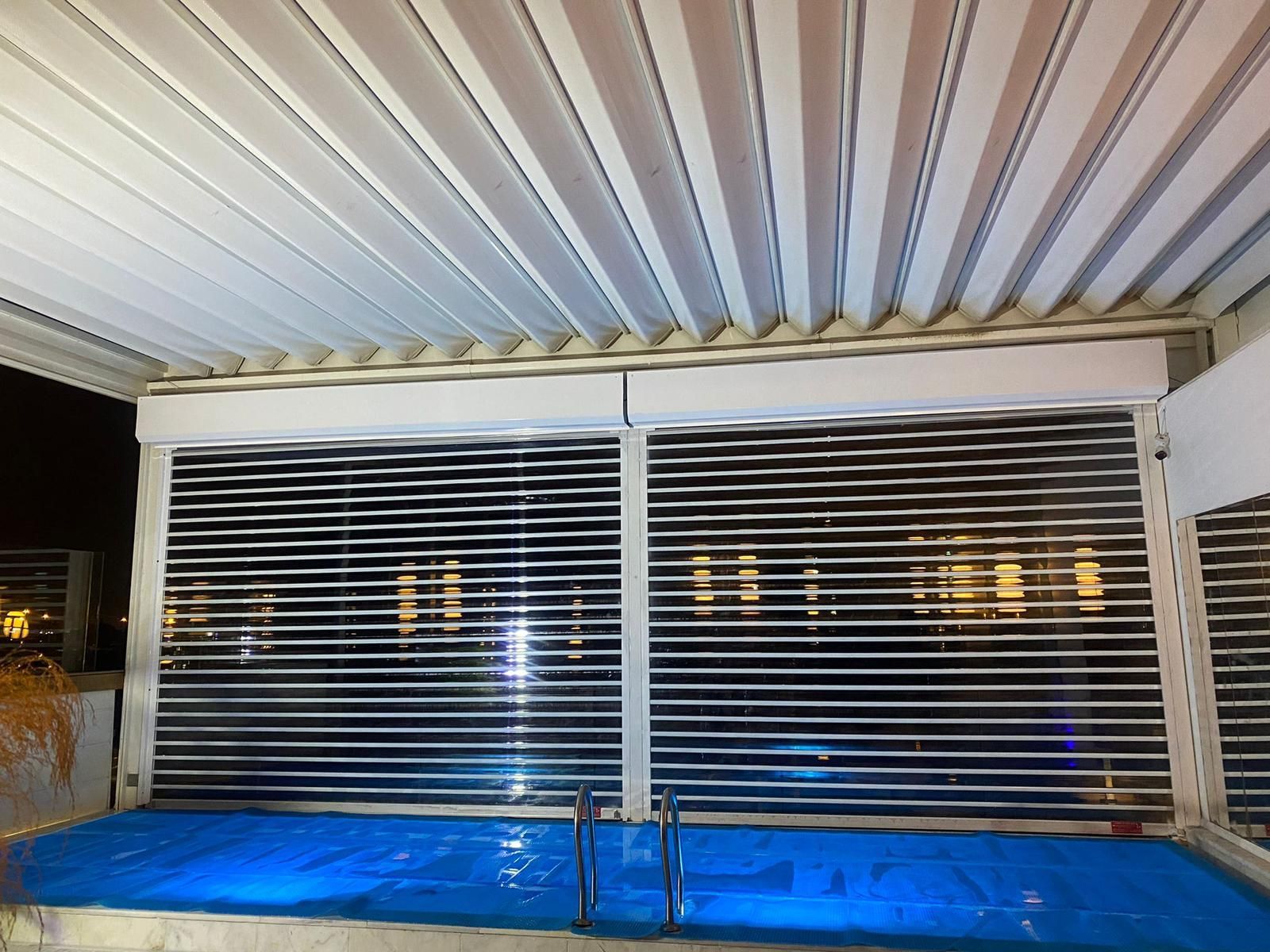 תריסים שקופים לעסקים