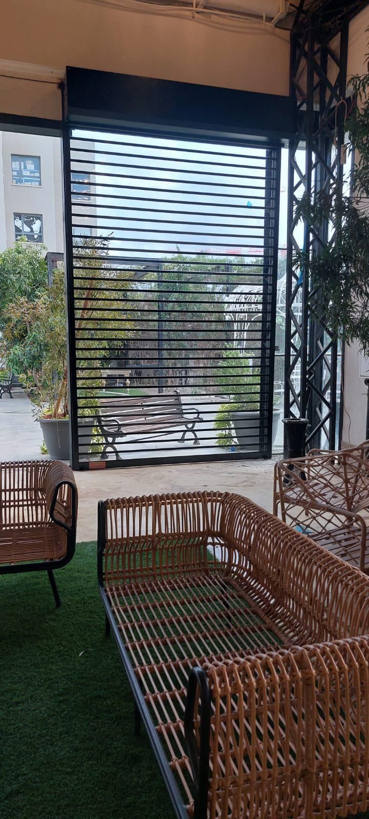 תריס פוליקרבונט פסים שקוף