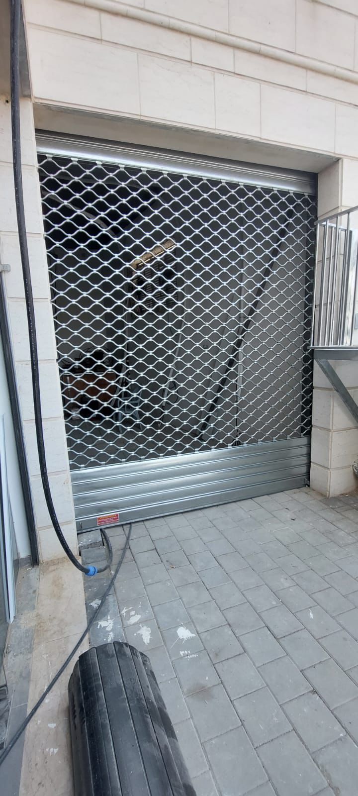 תריס סורג צרפתי