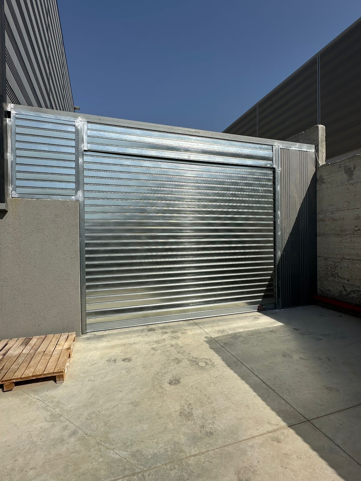 תריסים לחניות