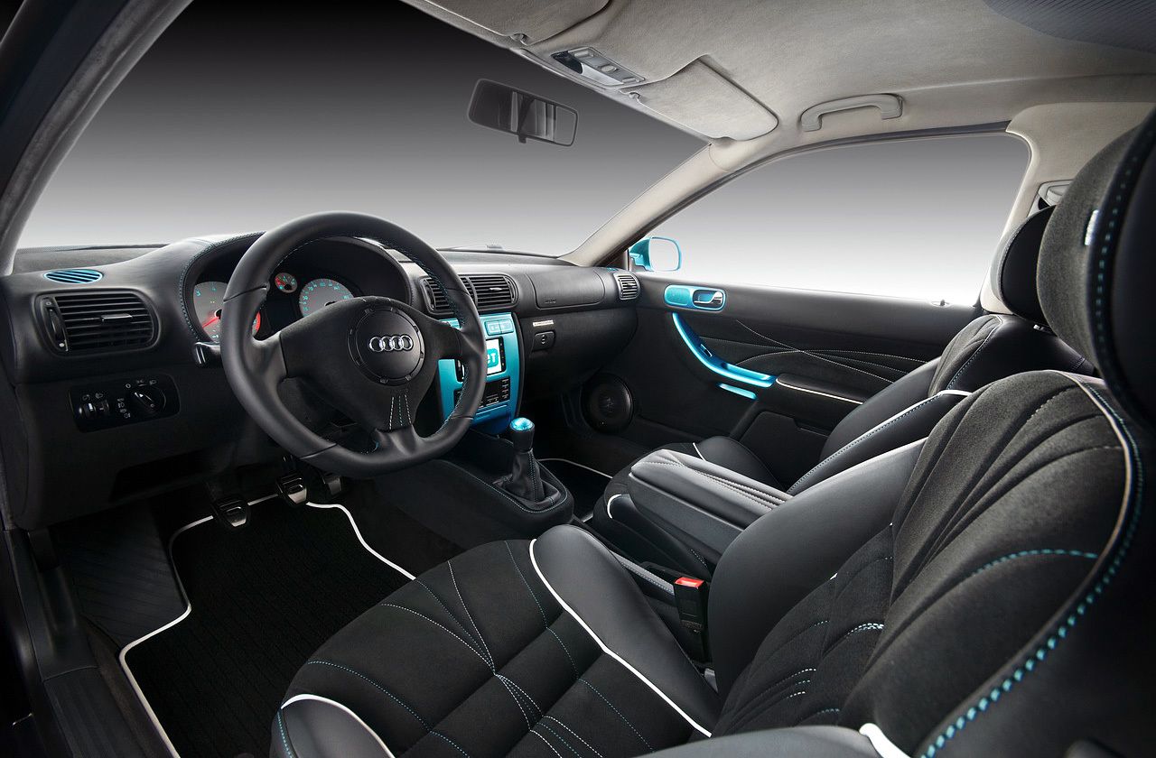 Vehicle interior image