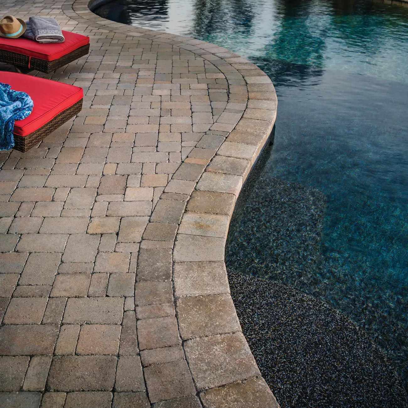 Belgard Dimensions Antiqued