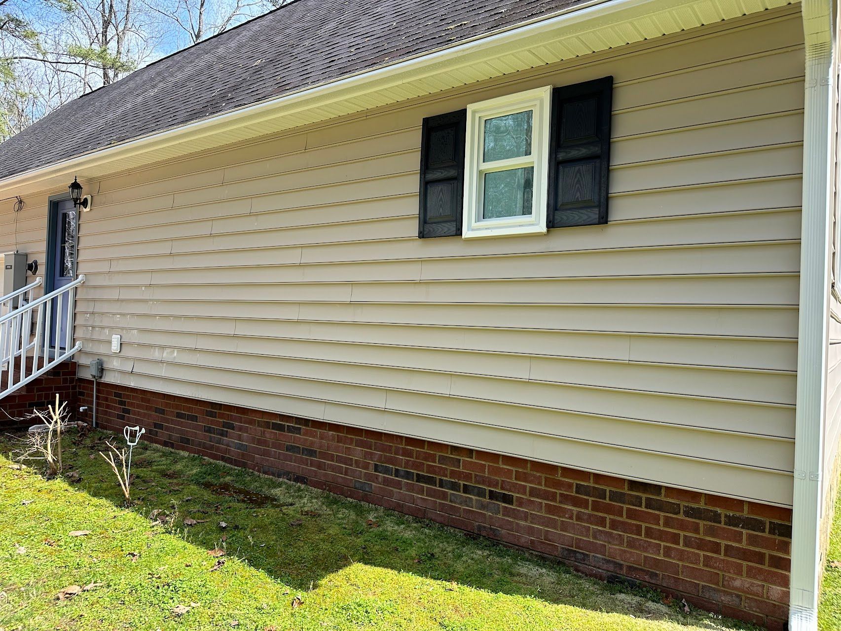 A after photo of a house cleaning job in Gloucester, VA.