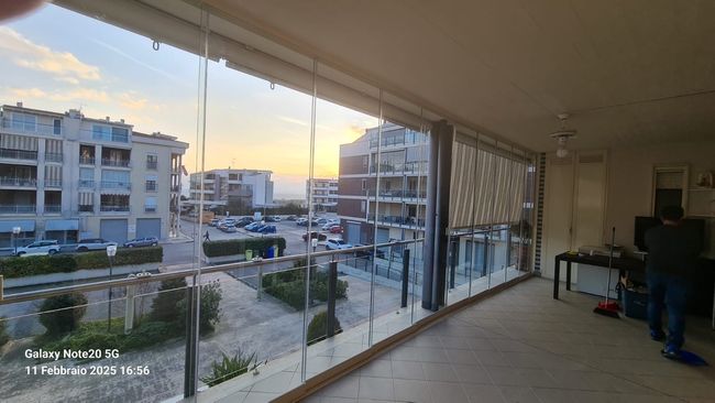 veranda con tendaggi oscuranti