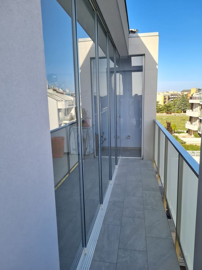 tettoia esterna su terrazzo