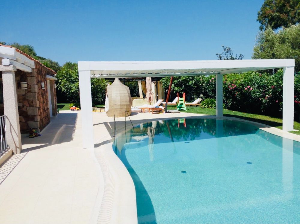 copertura su piscina