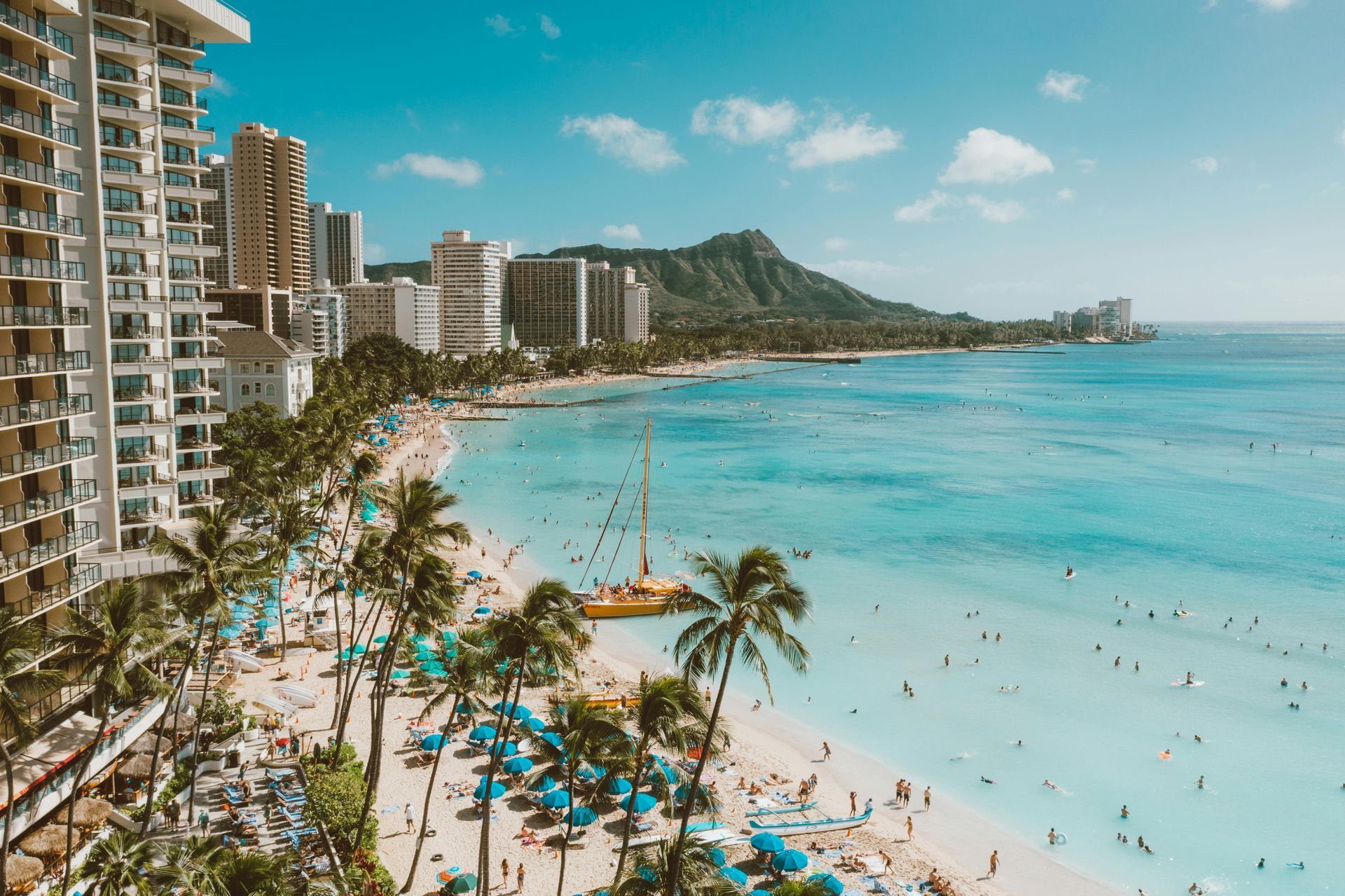 Oahu beach with diamondhead volcano