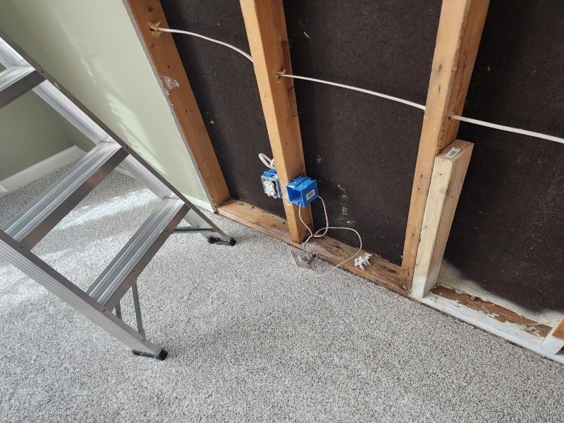 Water mitigation setup in bedroom