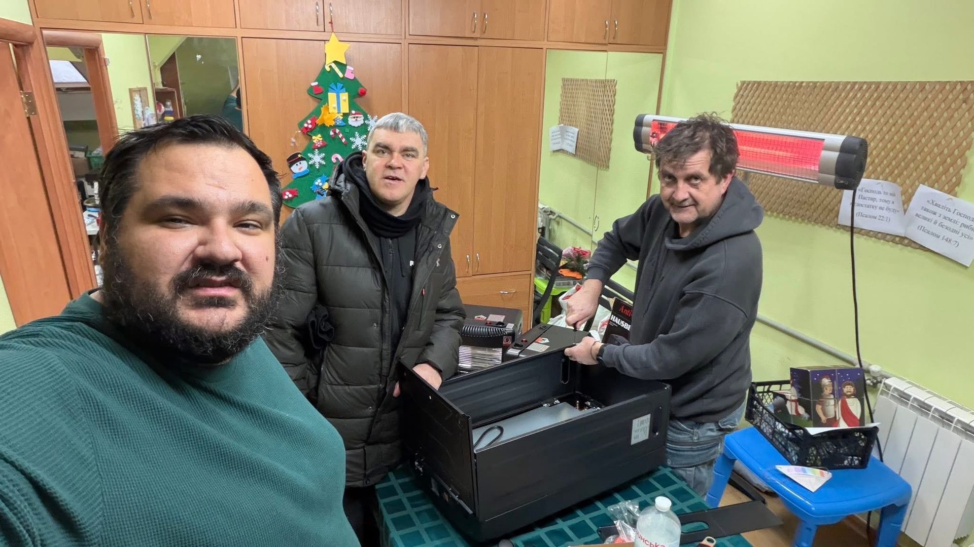 varmeovner til ukraina levert av dare2be