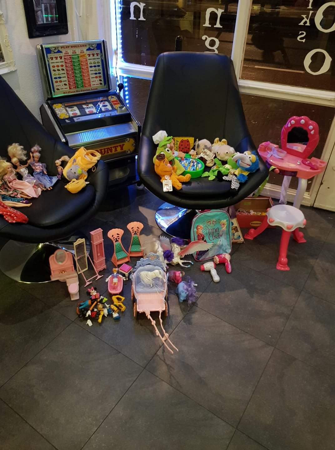 kinderspeeldgoed inzamelen libertad para siempre