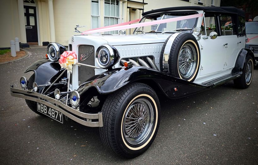 Vintage Style Wedding Car hire In Bilston