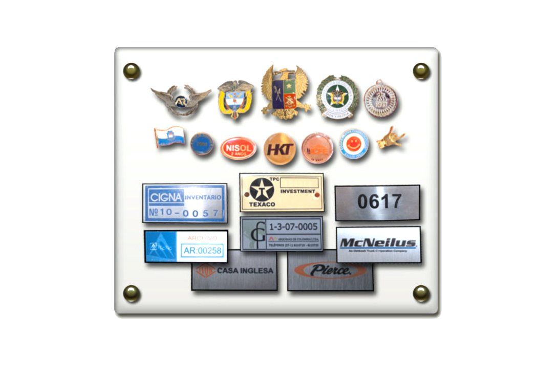 Relieves Rop - Escudos de solapa, placas de inventario