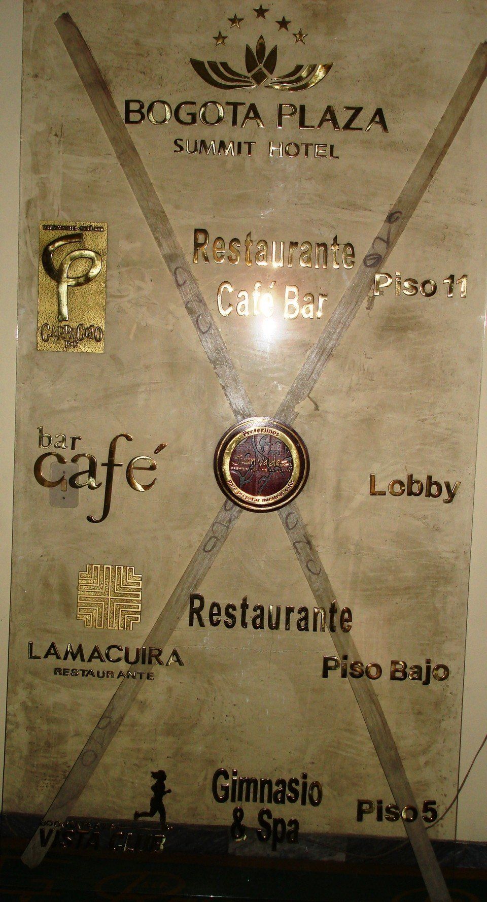 Relieves Rop - Avisos en acero y cristal