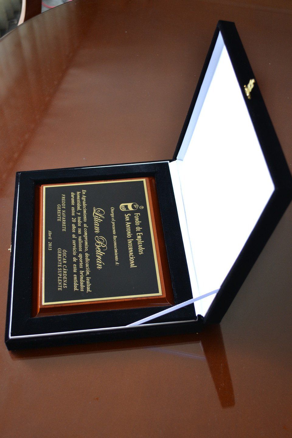 Relieves Rop - Placas conmemorativas