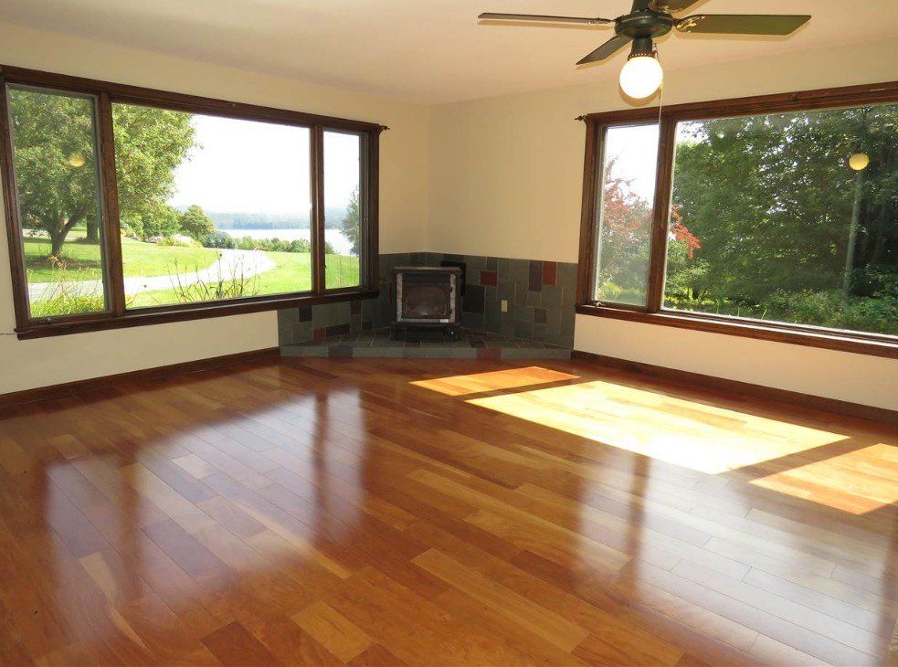 Solid Hardwood Floors vs Engineered Wood