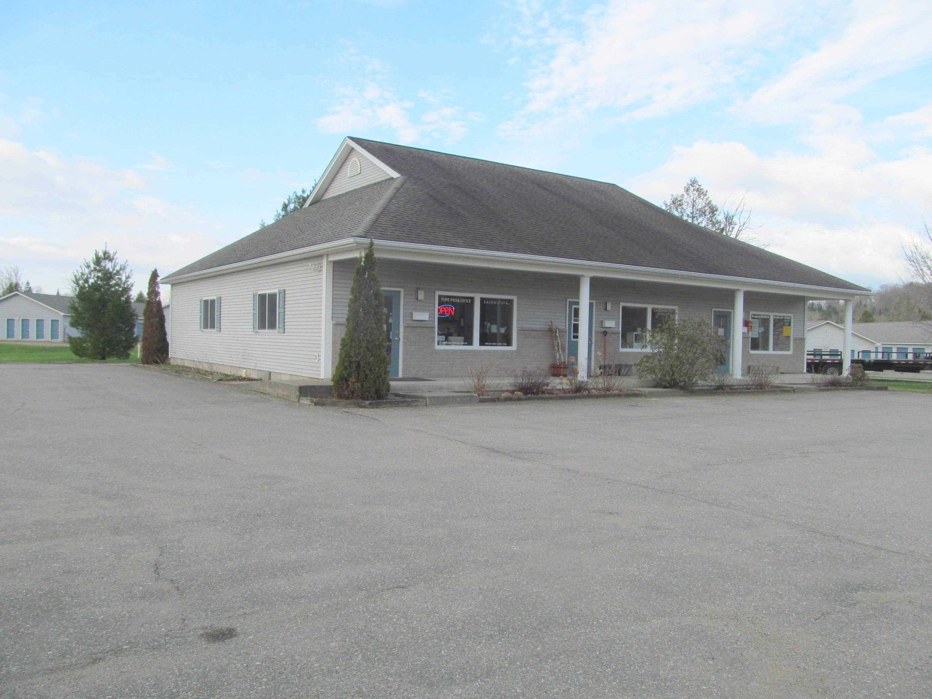 Beautiful commercial building for rent at 419-C VT RTE 105 in Newport, Vermont