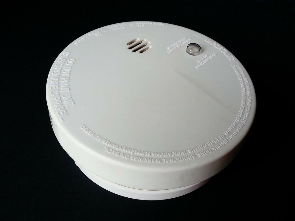 Keep your family and home safe by installing smoke and carbon monoxide detectors when moving in.