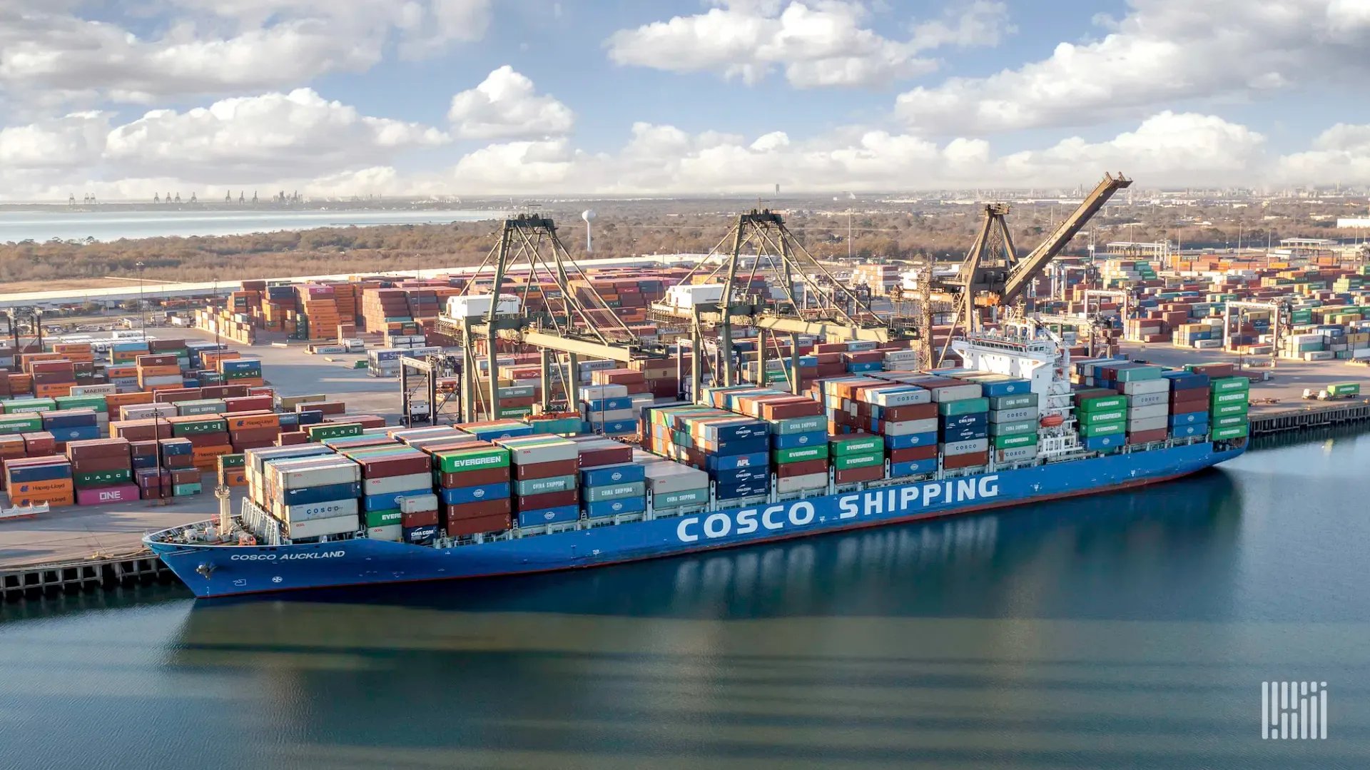 A container ship at the Port of Houston. (Photo: Jim Allen/FreightWaves) A container ship at the Port of Houston. (Photo: Jim Allen/FreightWaves)