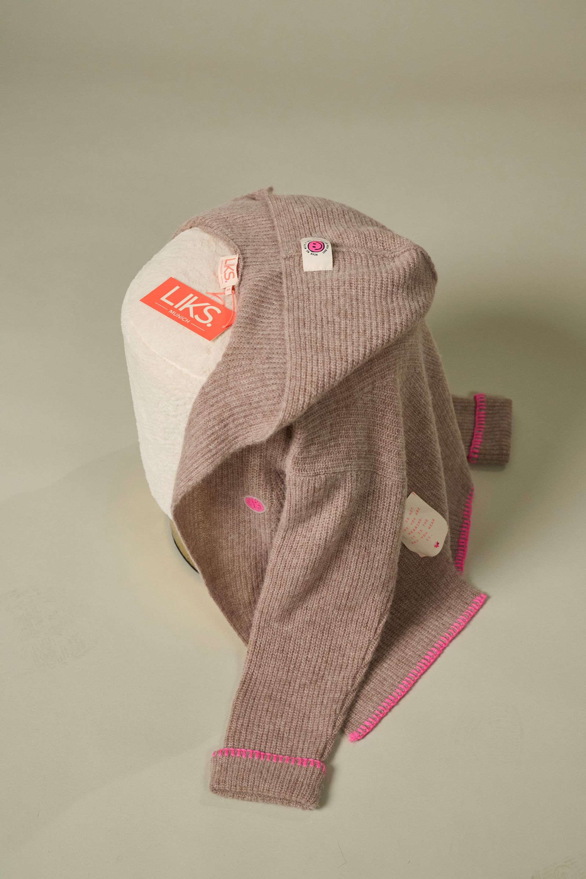 LIKS. Munich - Modern Women Premium Fashion