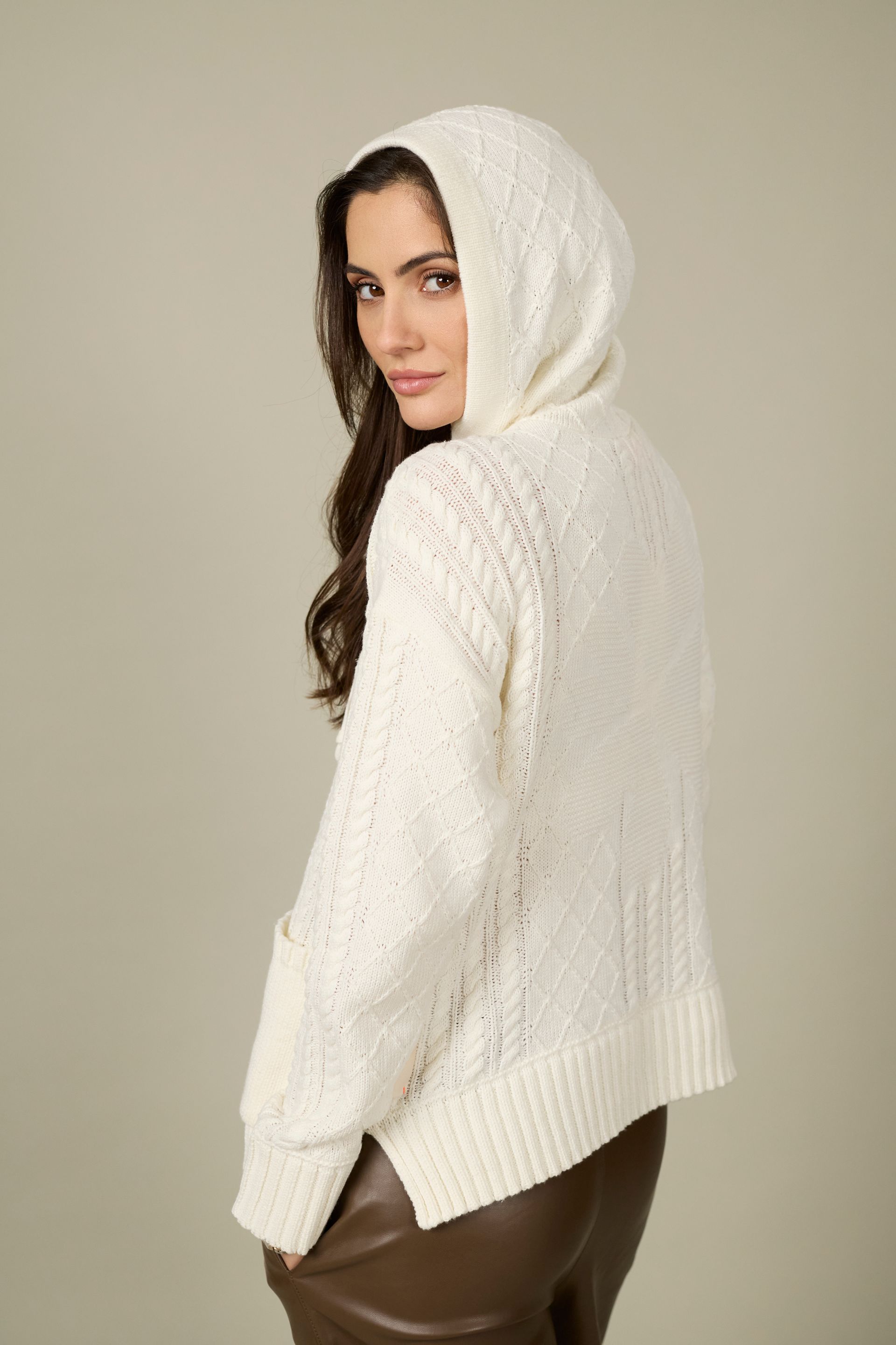 LIKS. Munich - Modern Women Premium Fashion