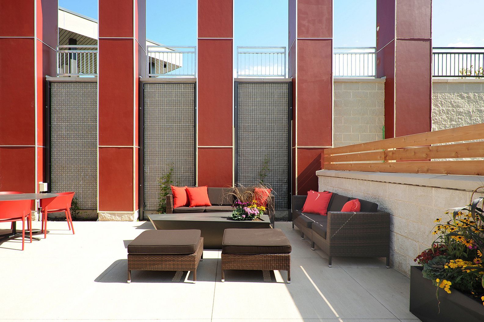 ROOFTOP LOUNGE